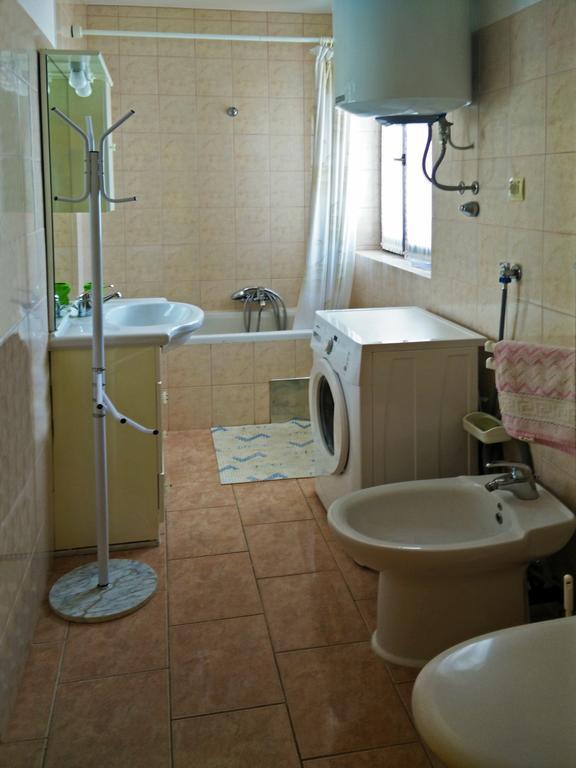 Anica Apartment Banjole Habitación foto